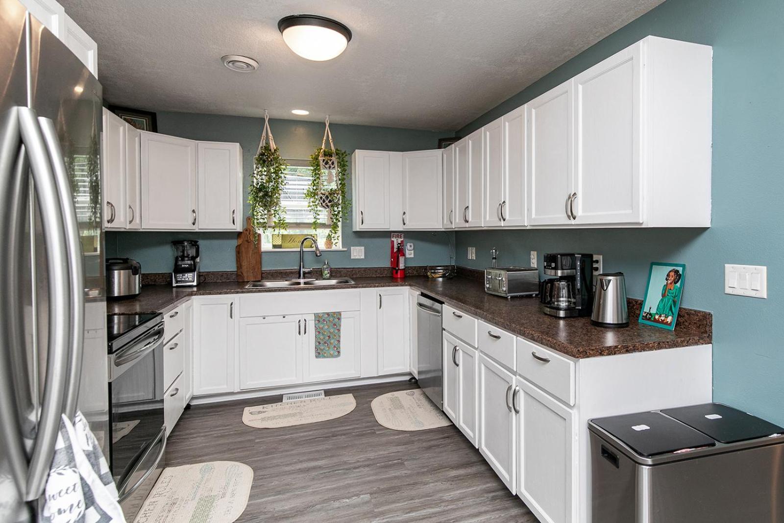 Family Friendly Home Close To Airport And Downtown Des Moines Bagian luar foto