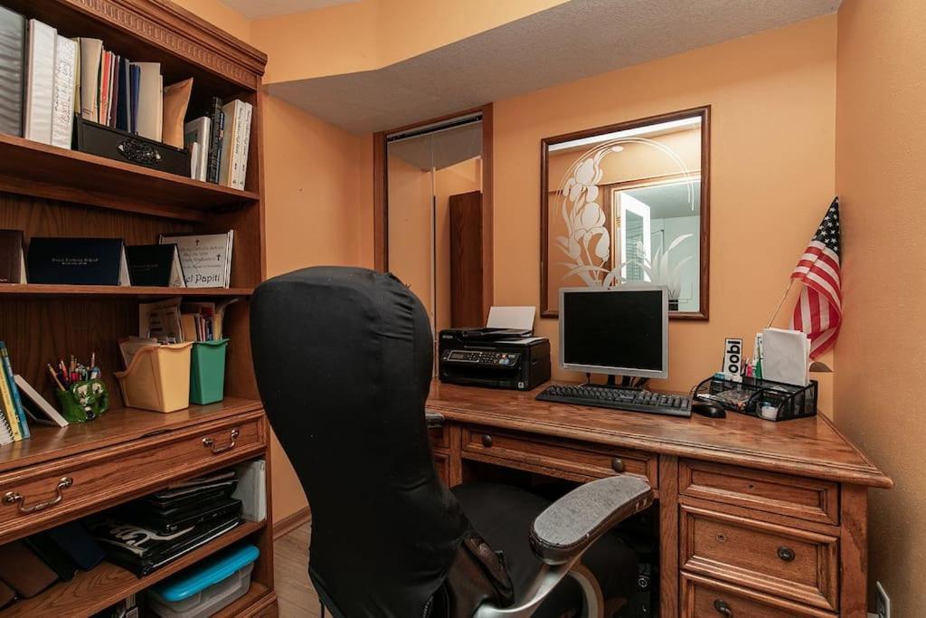 Family Friendly Home Close To Airport And Downtown Des Moines Bagian luar foto
